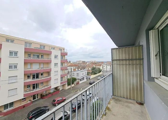 Sofia - Grand Convivial Appartement *